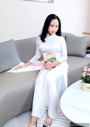 Cô Giáo Hương – gái gọi Dĩ An