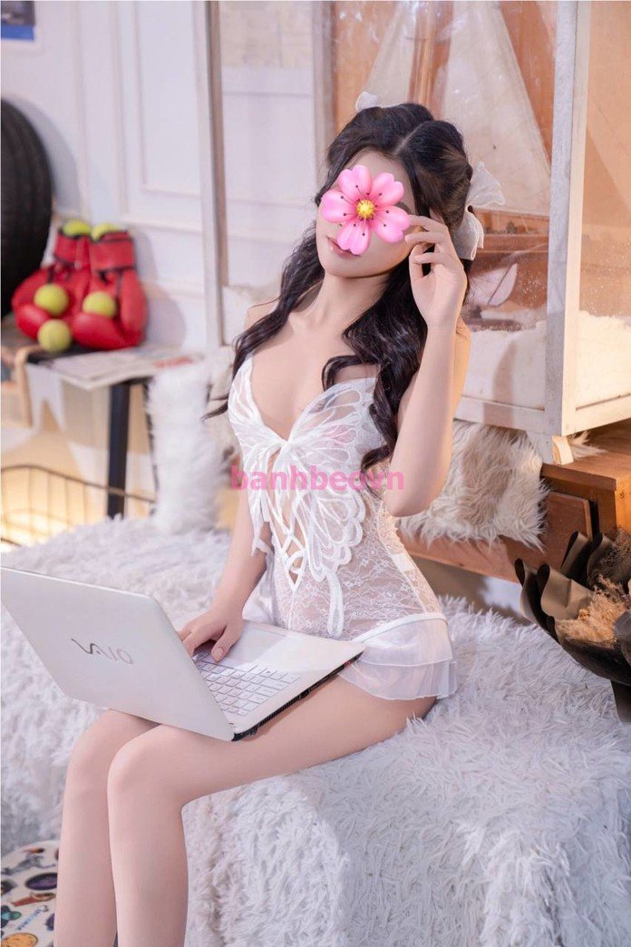 Vy Anh (21 tuổi): 1m62, 49kg, giá 700k – Quận 10, Sài Gòn – ảnh 2