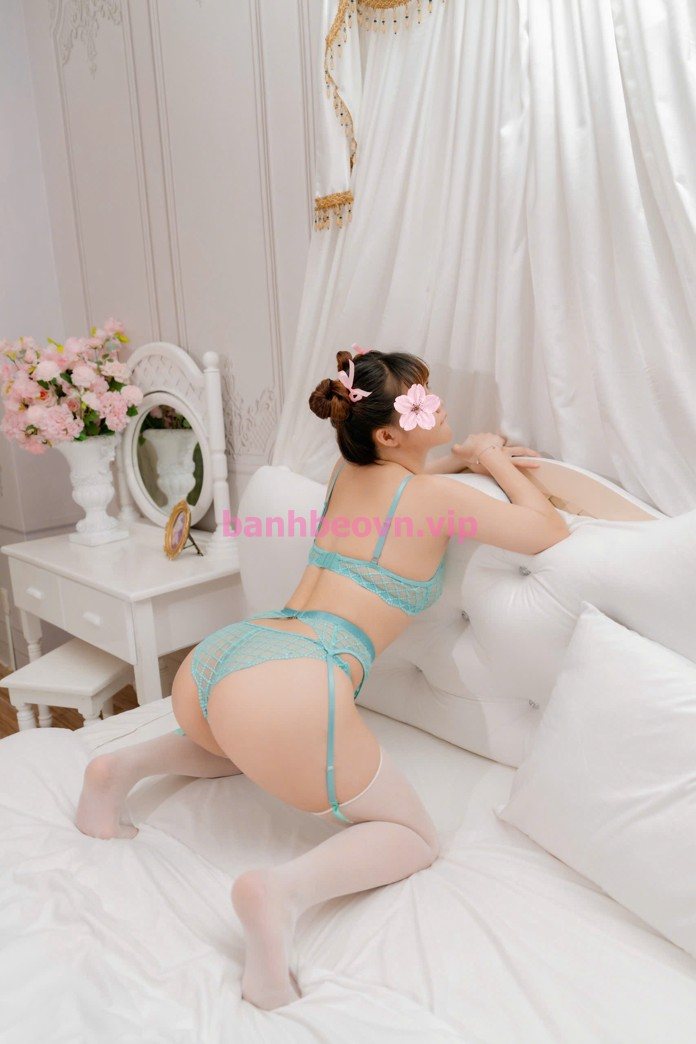 Phương Nhi (19 tuổi): 1m56, 54kg, giá 500k – Quận 10, Sài Gòn – ảnh 5
