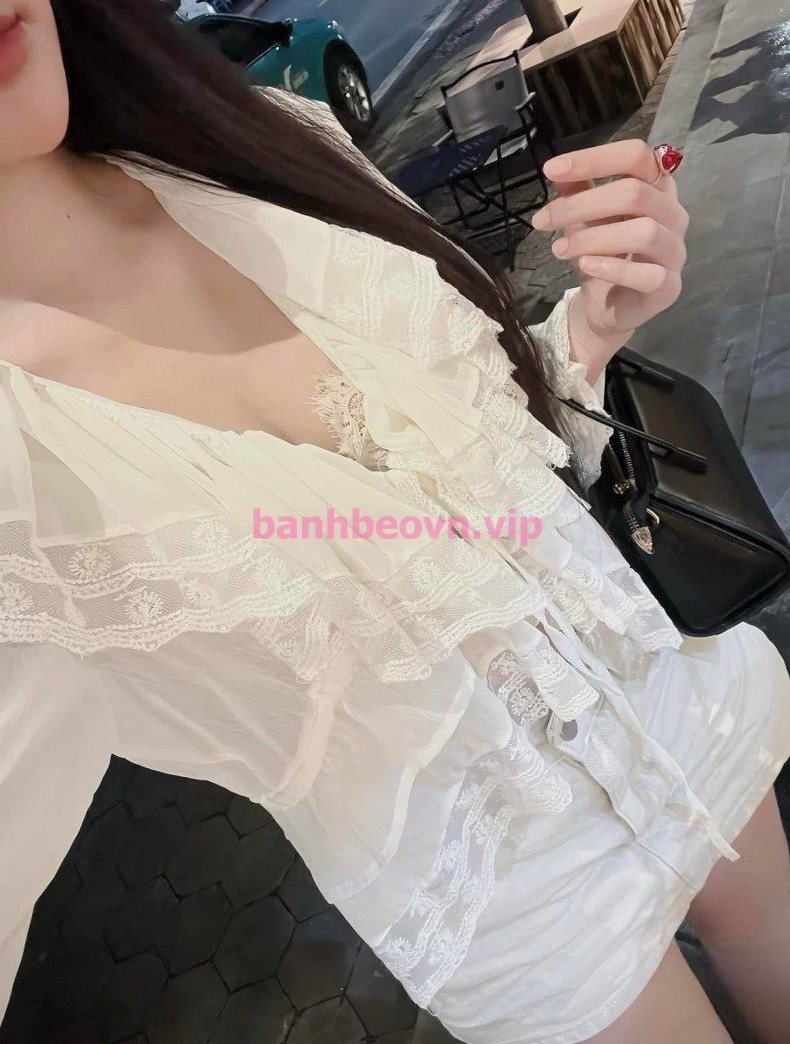 Mai Thảo (23 tuổi): 1m62, 50kg, giá 400k – Tân Uyên, Bình Dương – ảnh 4